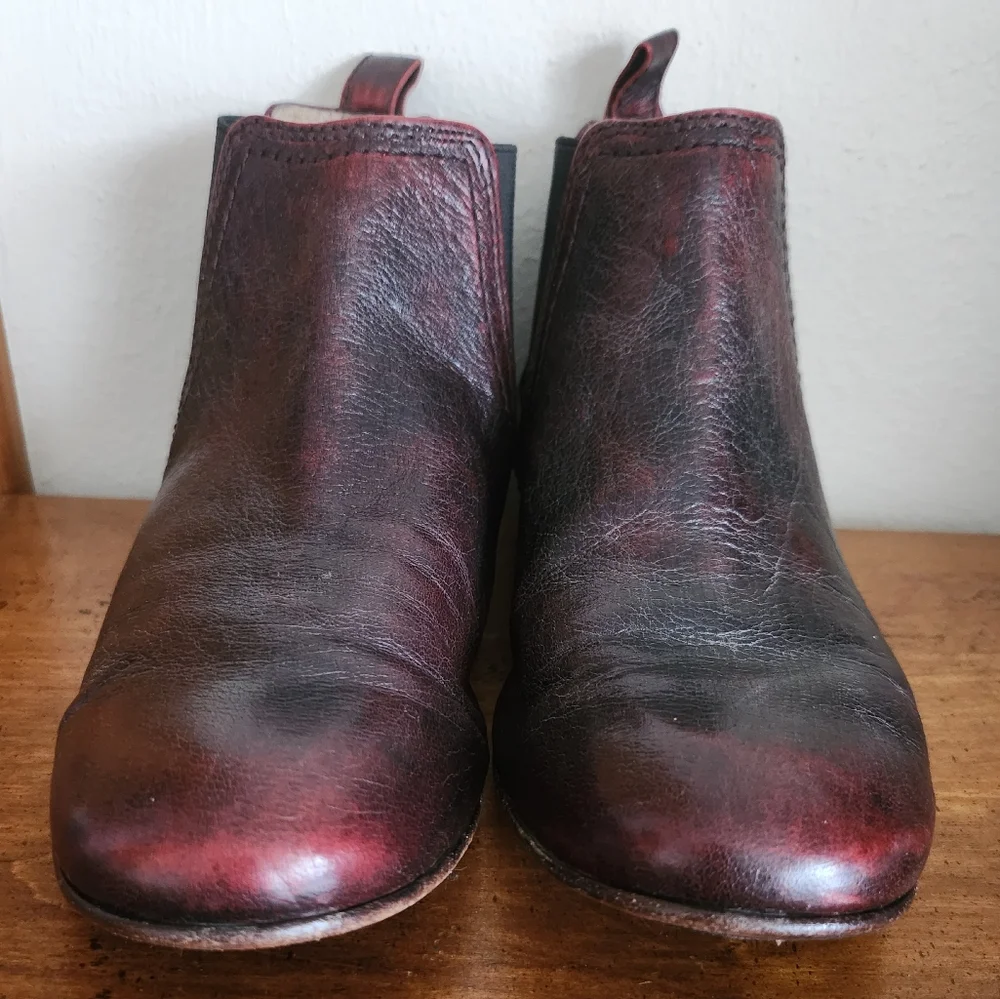 Frye Jillian Chelsea Leather Ankle Booties Size 6M